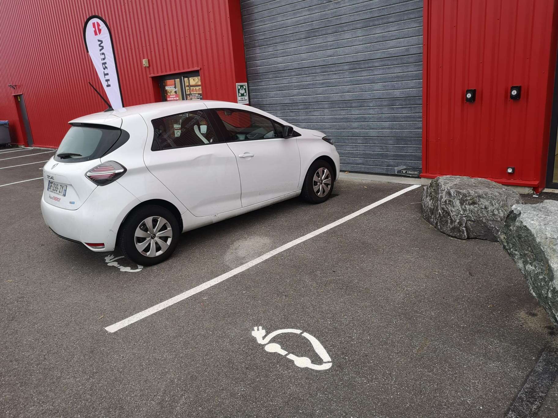 Quanto costa ricaricare un’auto elettrica nel 2026?